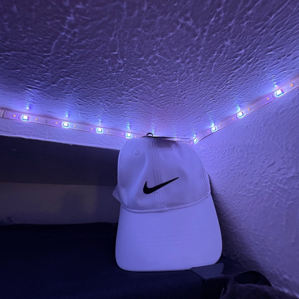 Nike Classic White Golf Hat